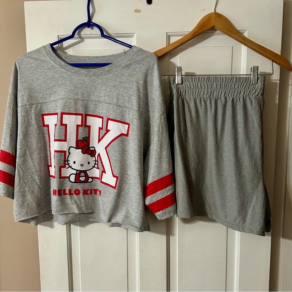 Womens Sanrio Hello Kitty Tee w/ Athletic Works Shorts Size 2x 20-22 - Picture 1 of 11